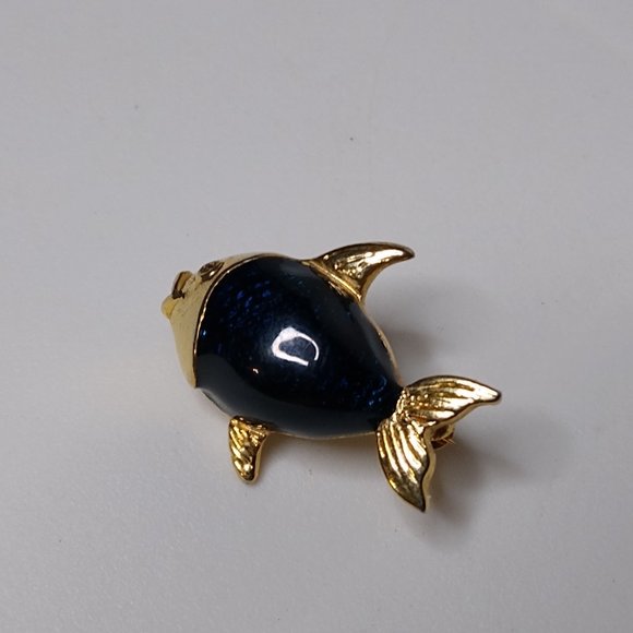 Vintage Small Blue Fish Brooch - Picture 2 of 12